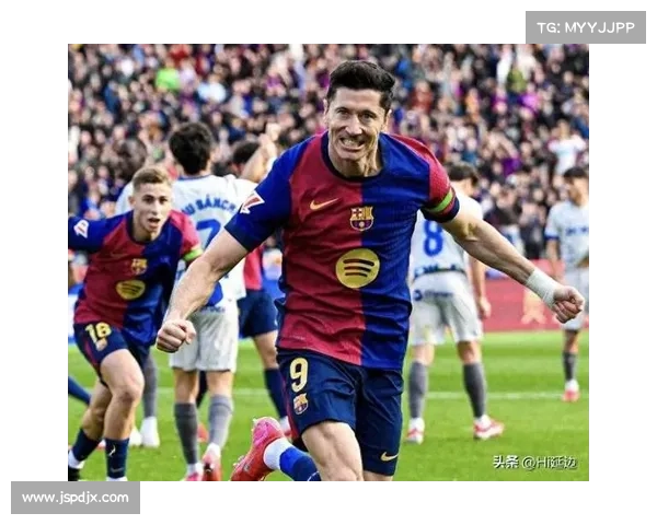 巴萨双星闪耀莱万领跑欧冠射手榜独占鳌头